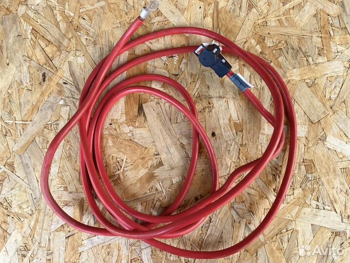 Плюсовой провод BMW E65/66