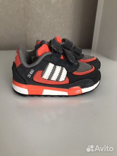 Кроссовки adidas