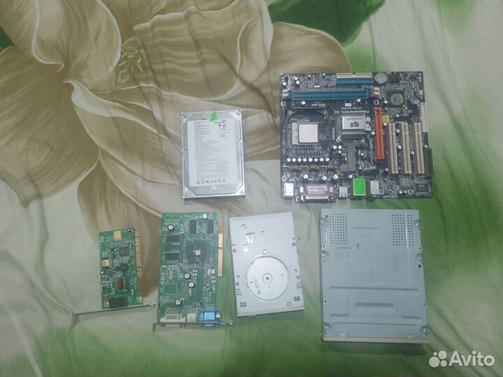 Продаю компьютер офисный