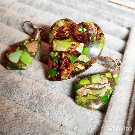 Комплект бижутерии варисцит в пирите