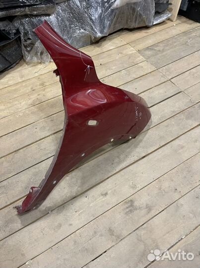 Крыло переднее правое Nissan Juke