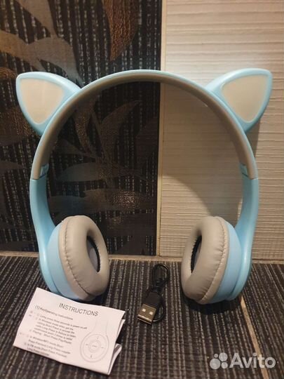 Светящиеся наушники с кошачьими ушками