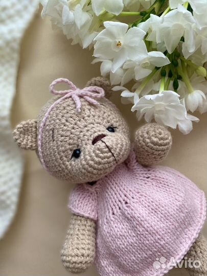 Вязаные мишки (ручная работа)
