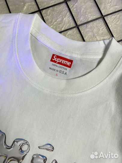 Футболка Supreme