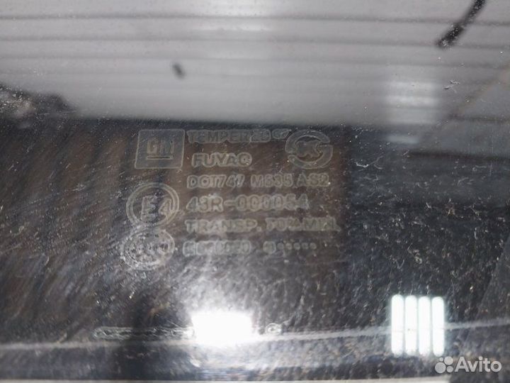 Форточка двери задняя левая Chevrolet Cruze седан