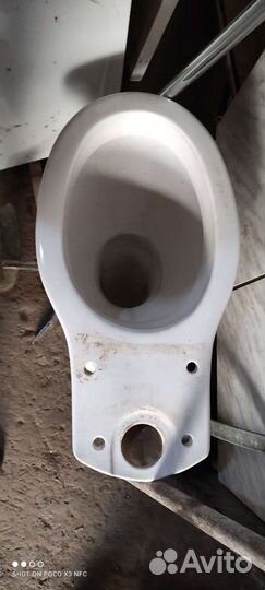 Унитазы б/у без бачков