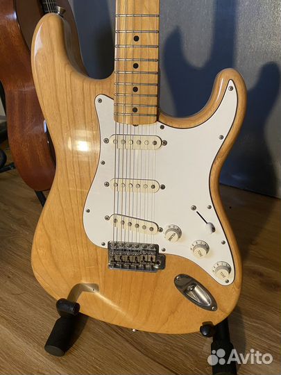 Fender Stratocaster Japan 1980