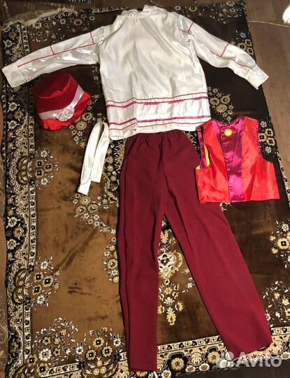 Костюм для народного танца