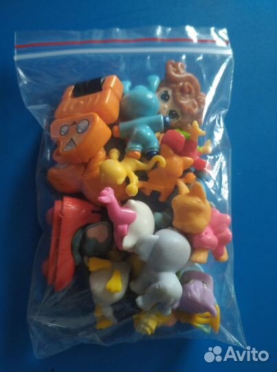 Игрушки из киндера