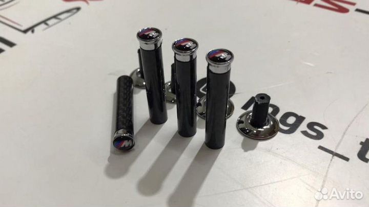 Наконечники кнопок блокировки дверей BMW M карбон