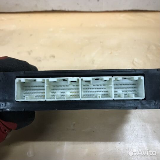 Блок управления двигателем Subaru Exiga EJ205