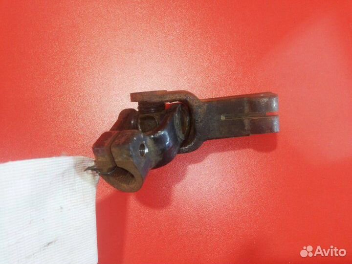 Рулевой карданчик Toyota Hilux Surf LN130G 2L-T