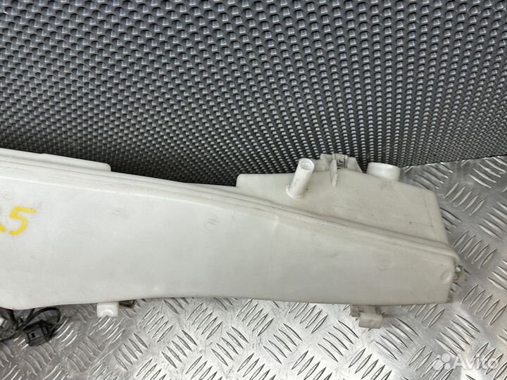 Бачок омывателя стеклоомывателя BMW X5 E70