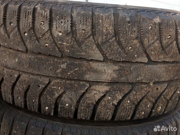 Bridgestone Ice Cruiser 7000 205/60 R16