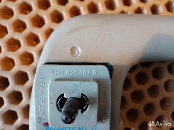 Ручка потолка передняя Audi A8 D4 long 4.2 cdra