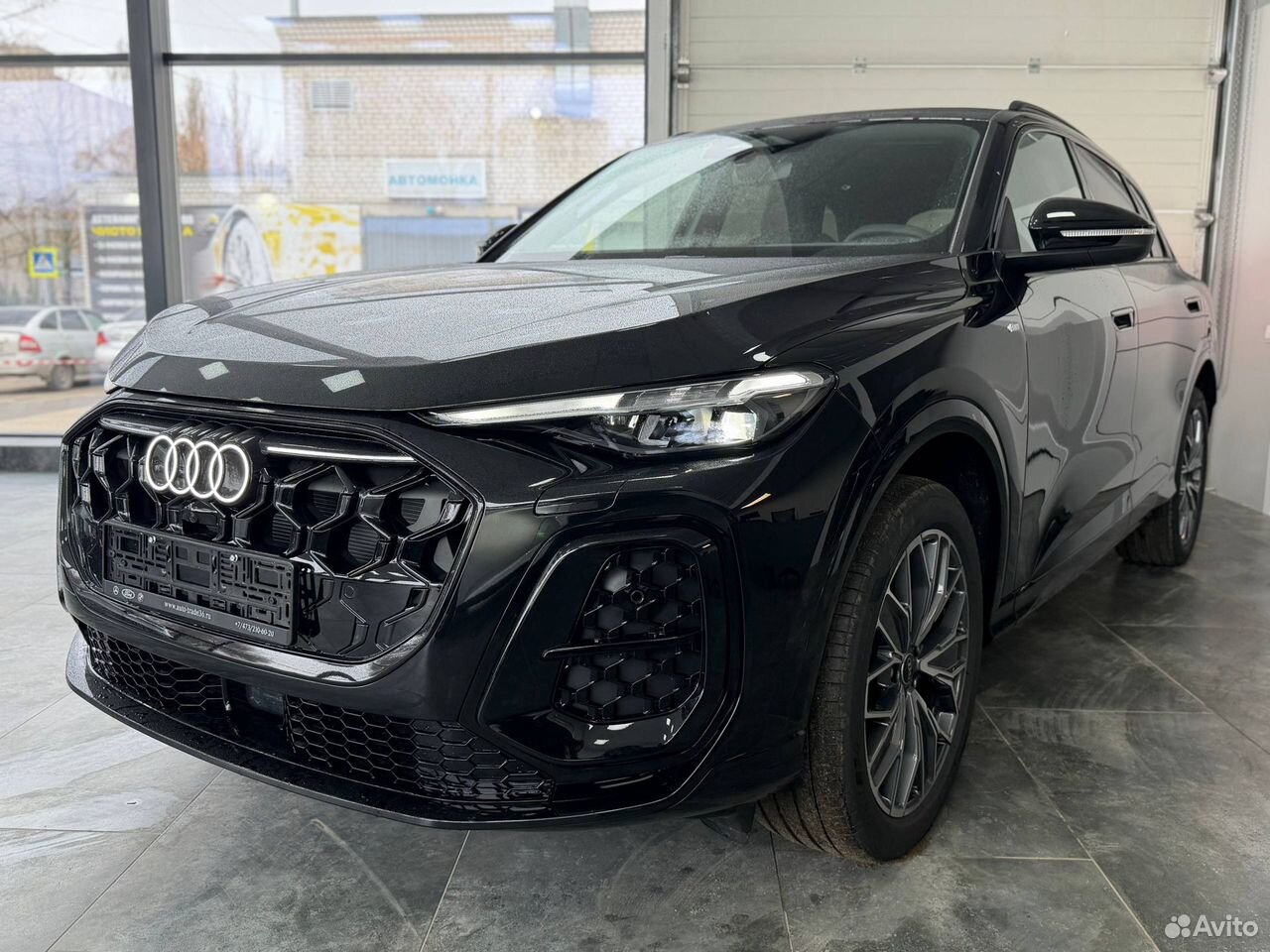 Audi Q5L 2.0 AMT, 2026