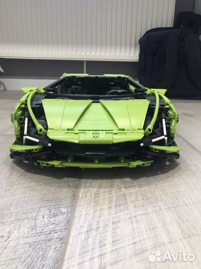 Lanborghini sian лего техник
