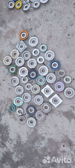 Точечные светильники и люстра