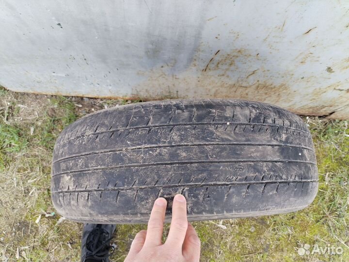 Yokohama E70B 215/60 R16