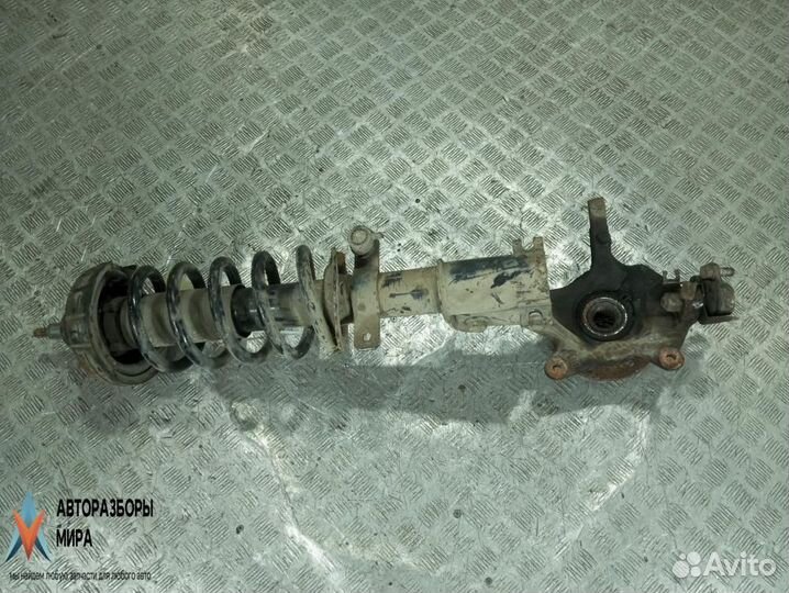 Стойка передняя правая Renault Trafic 2 2005