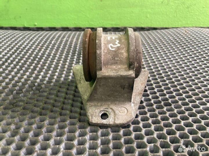 Кронштейн радиатора MAN TGX