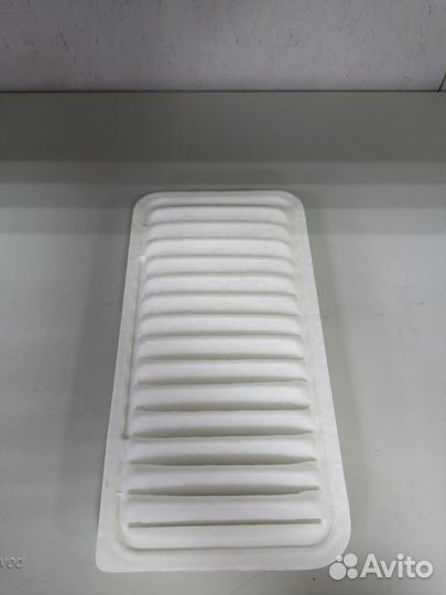 Воздушный фильтр Geely Emgrand EC7