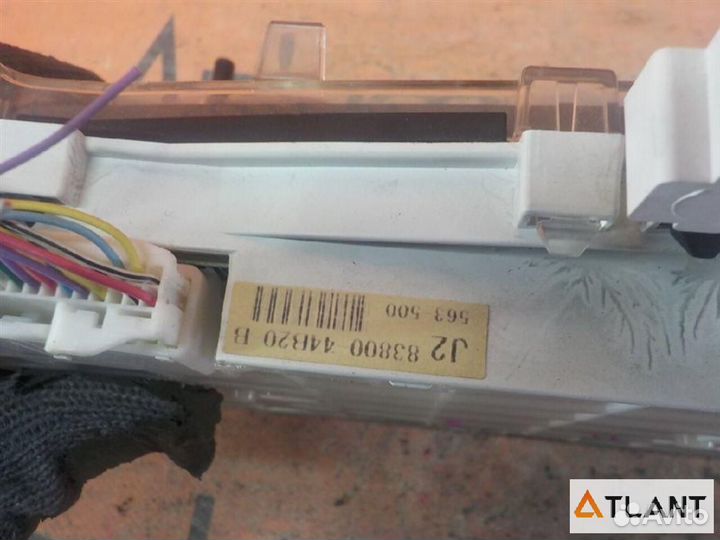 Спидометр toyota isis