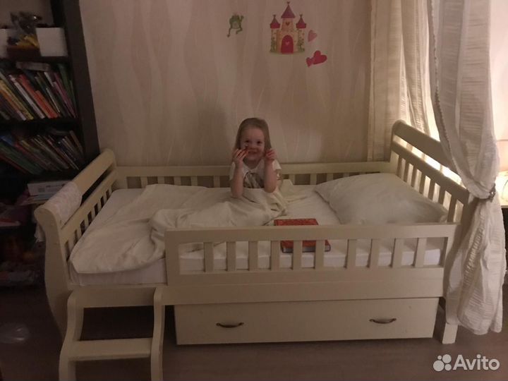 Детская кровать из массива сосны