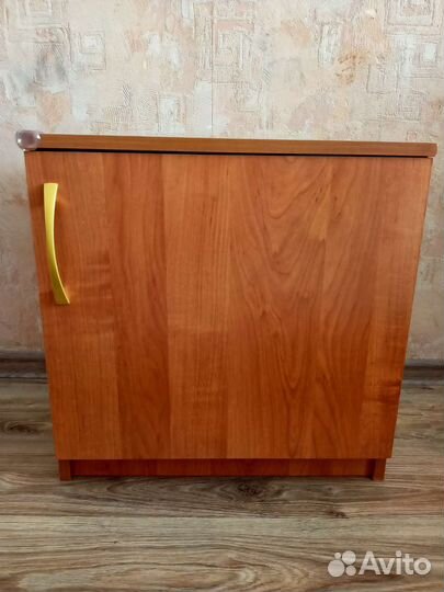 Тумба прикроватная 2 шт б/у