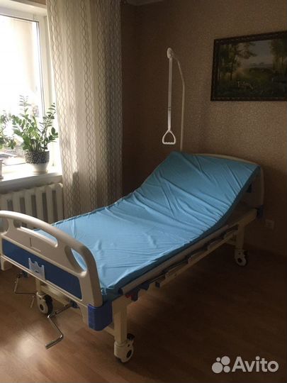 Продам кровать функциональную 4-х секционную механ