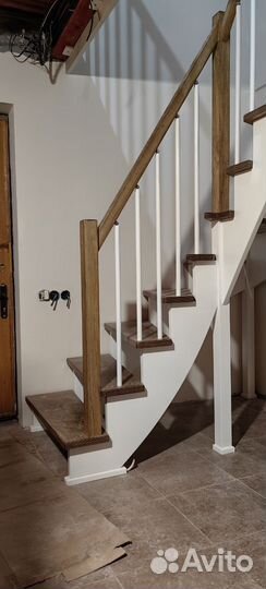 Лестница на второй этаж под ключ