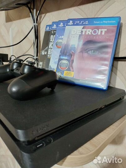 Sony PS4 slim 1tb