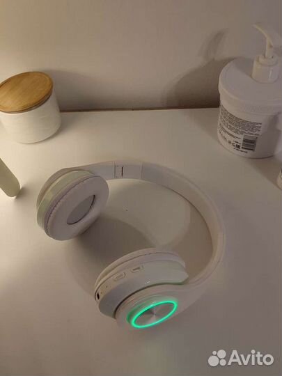 Беспроводные наушники