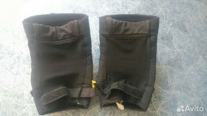 BMX Защита на колено fuse Delta Pad размера L