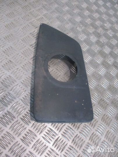 Крышка левого зеркала заднего вида Volvo 82356808