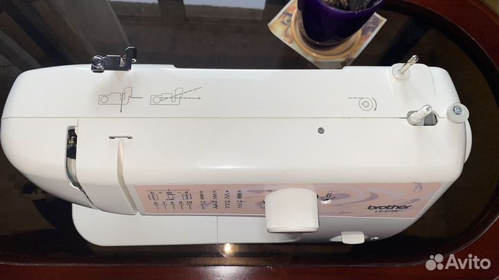 Швейная машинка brother