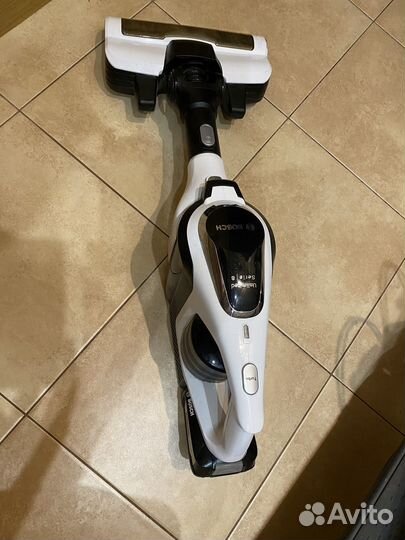 Вертикальный пылесос Bosh Unlimited Serie8