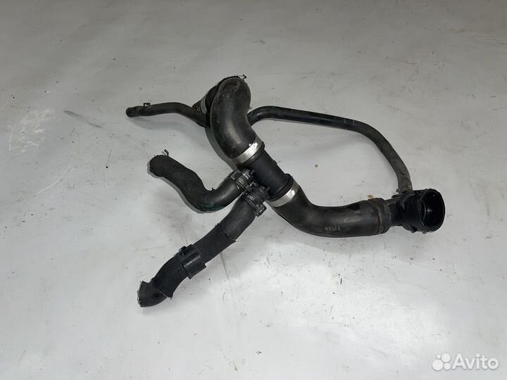 Патрубок охлаждения Volkswagen Jetta Golf 1.4