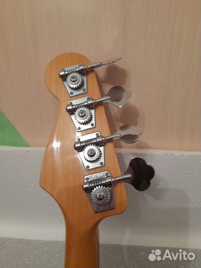 Бас гитара Session