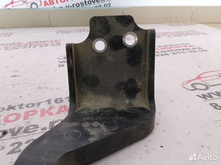 Тройник системы охлаждения Toyota Corolla E15