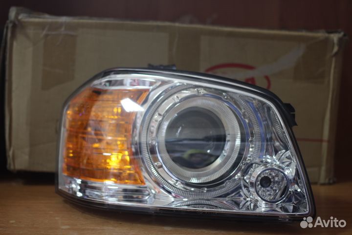 Фара передняя правая KIA Magentis 2002-2005