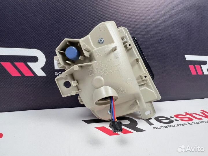 Катафоты Toyota Land Cruiser 200 N2234