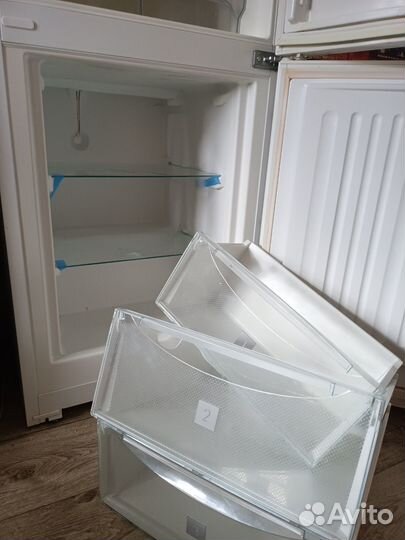 Холодильник liebherr