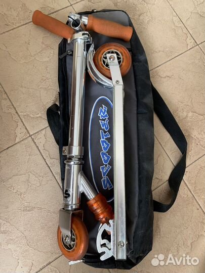 Самокат детский оранжевый