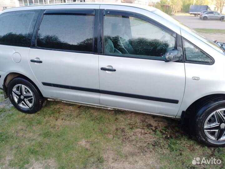 Volkswagen Sharan, 2000