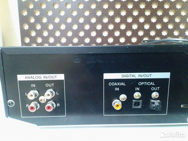 DAT дека Sony DTC-ZE 700. Made in Japan