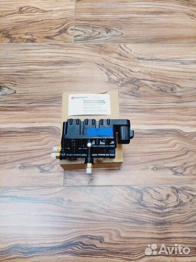 Блок клапанов Range Rover Sport L320 new