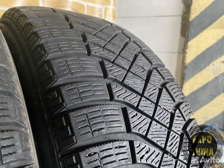 Pirelli Ice Zero FR 235/65 R17 108H