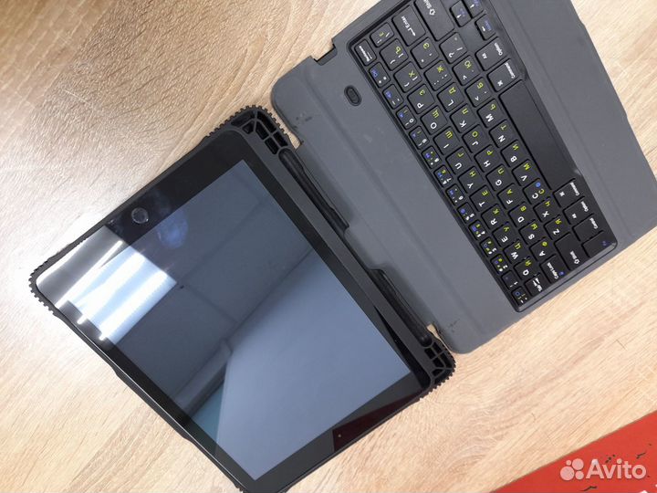 Клавиатура чехол для iPad