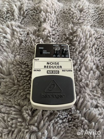 Гитареая педаль